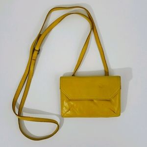 Hobo Yellow crossbody wallet